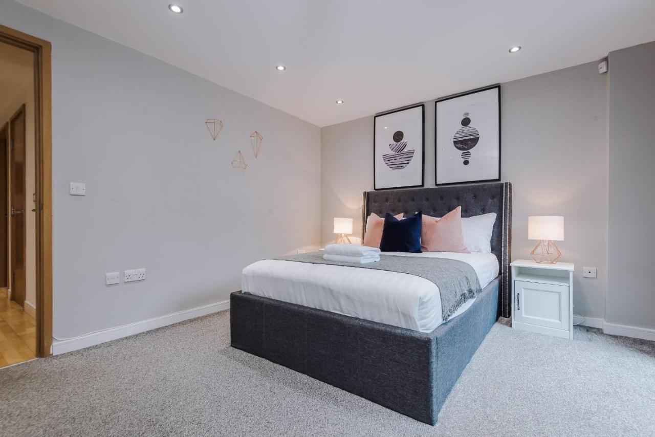 Host & - Duke Street Living Apartment *